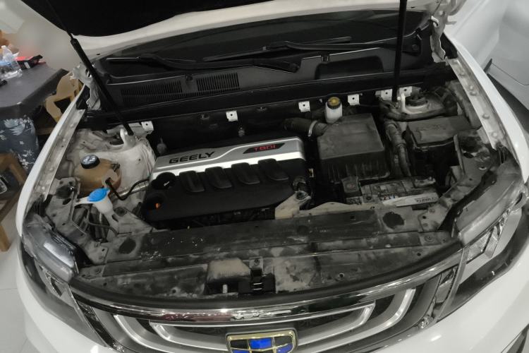 Used Geely Auto Emgrand X7 Sport 2018 1.8TD Automatic Two-Wheel Drive Zhiya Model
