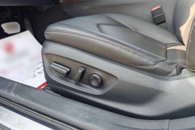 Used Toyota Camry 2019 2.5G Luxury Edition China VI Standard