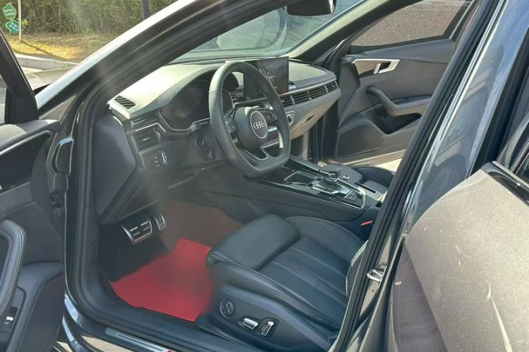 Used Audi A4L 2024 40 TFSI Luxury Dynamic Edition
