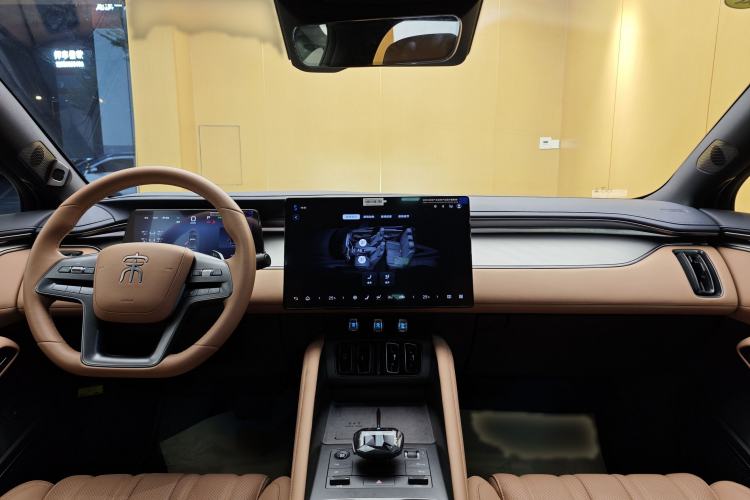 Used BYD Song L EV 2025 Intelligent Driving Version 662 km LiDAR Excellence Edition
