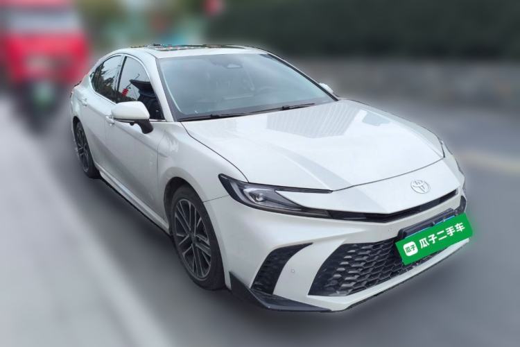 Used Toyota Camry 2026 Model Dual-Engine 2.0HSE Sport Lite Edition