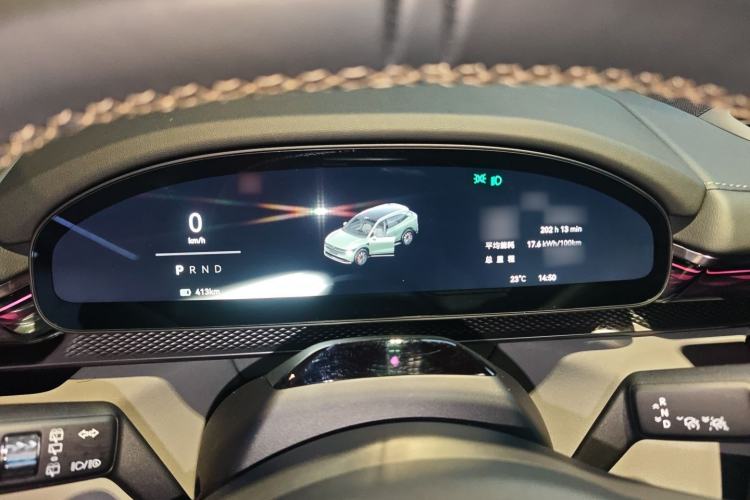 Used Zeekr 7X 2025 100 kWh Long-Range Rear-Wheel Drive with Intelligent Driving Features
