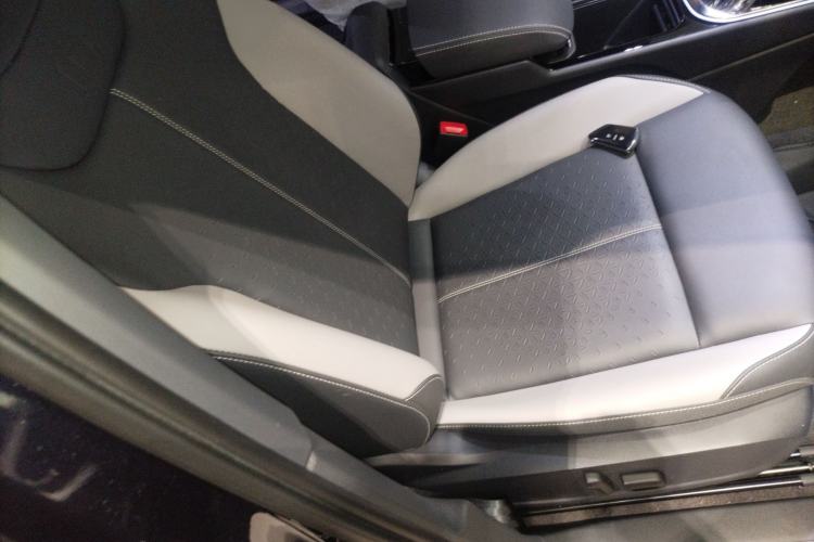 Used Volkswagen ID.4 CROZZ 
