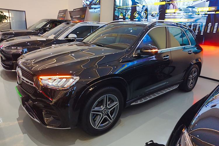 Used Mercedes-Benz GLE 2024 GLE 450 4MATIC Stylish Model
