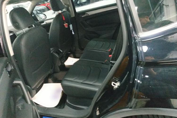 Used Volkswagen Tiguan L 2021 330TSI Automatic Two-Wheel Drive Smart Edition
