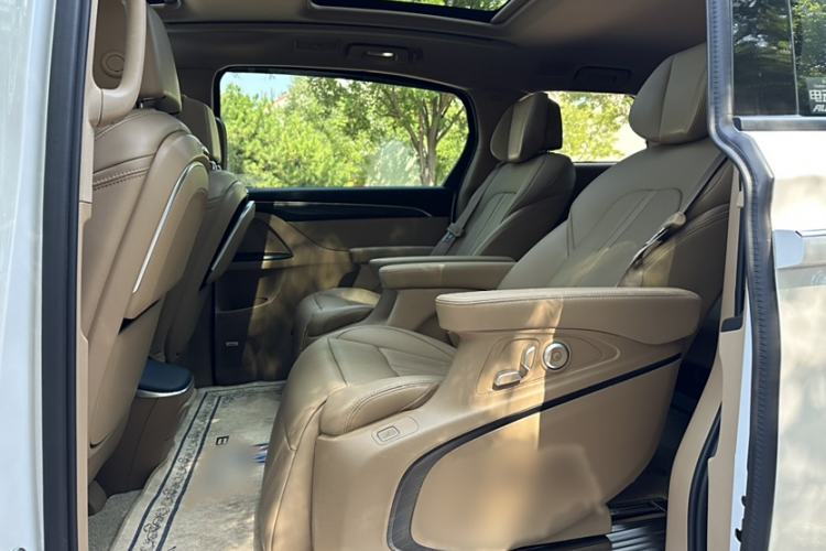 Used Buick GL8 2021 ES Land Cruiser 653T Flagship Model
