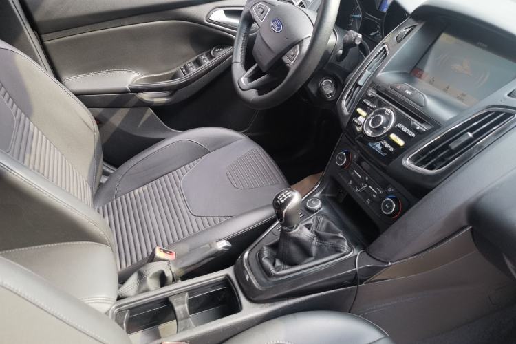 Used Ford Focus 2017 Hatchback 1.6L Manual Fashion Edition SmartDrive Version