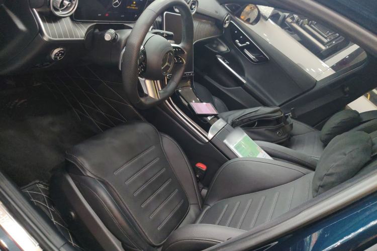 Used Mercedes-Benz C-Class 2024 Facelift C 260 L Night Edition Sport Version
