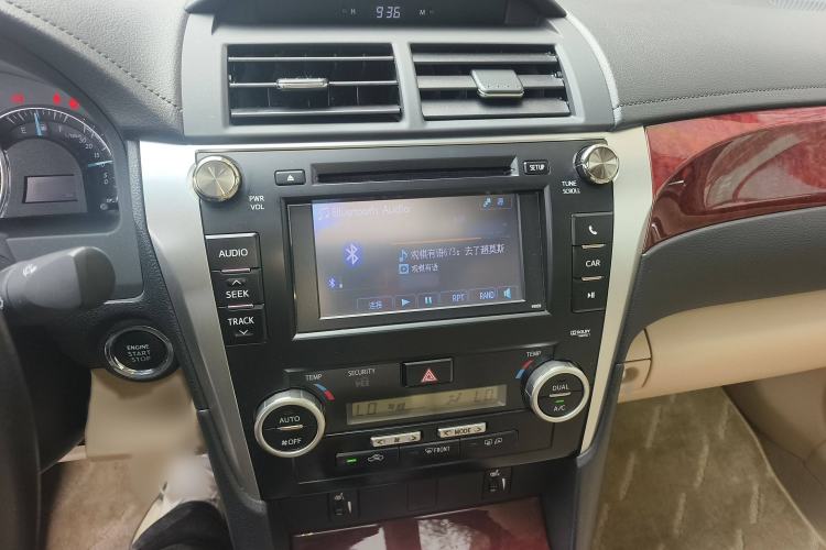 Used Toyota Camry 2012 2.5G Luxury Edition
