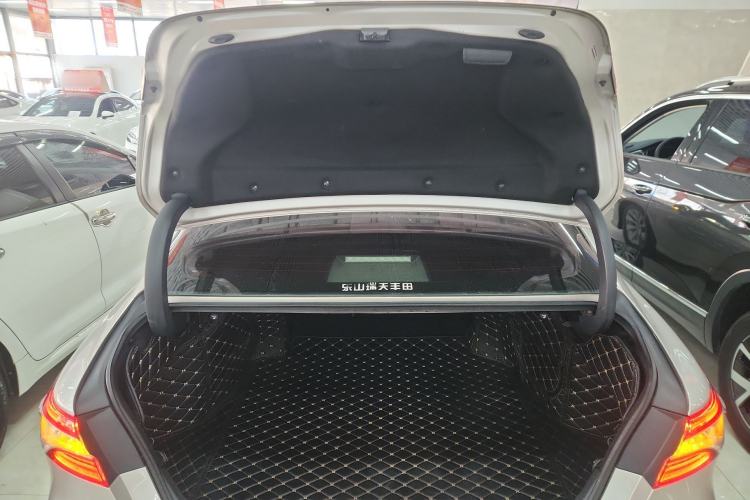 Used Toyota Camry 2018 2.0G Luxury Edition