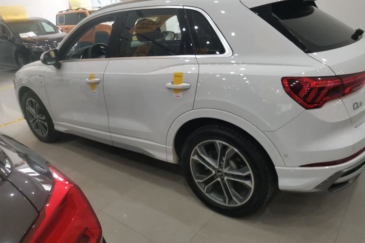 Used Audi Q3 2022 40 TFSI Fashion Dynamic Model