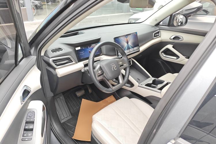 Used BYD Yuan UP 2025 Intelligent Driving Version 401 km Beyond-Range Edition
