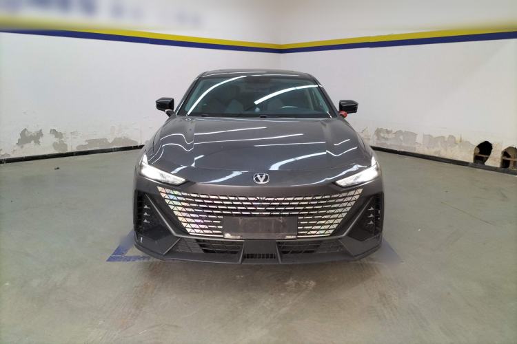 Used Changan UNI-V iDD 2023 Zhidian iDD 1.5T 113km Smart & Fun Version (Rapid Edition)
