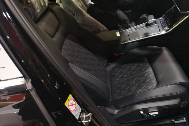 Used Audi A6L 2025 Revised 45 TFSI Prestige Dynamic Edition
