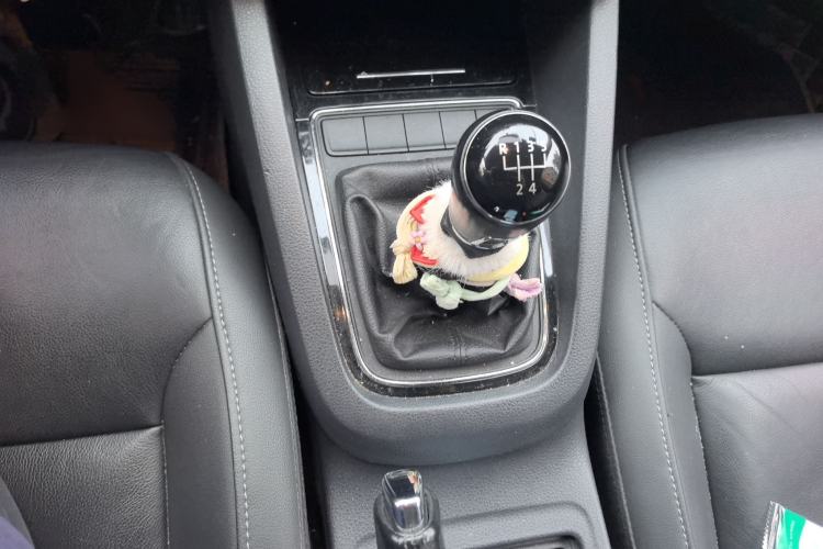 Used Volkswagen Sagitar 2015 1.6L Manual Comfort Model
