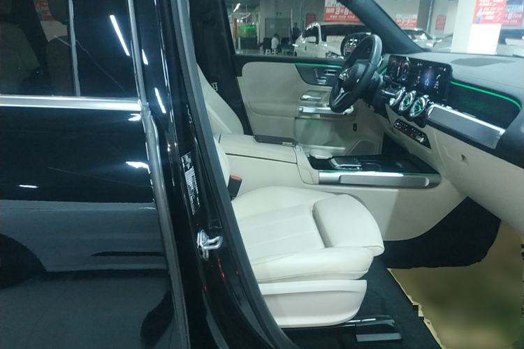 Used Mercedes-Benz EQB 2023 EQB 260
