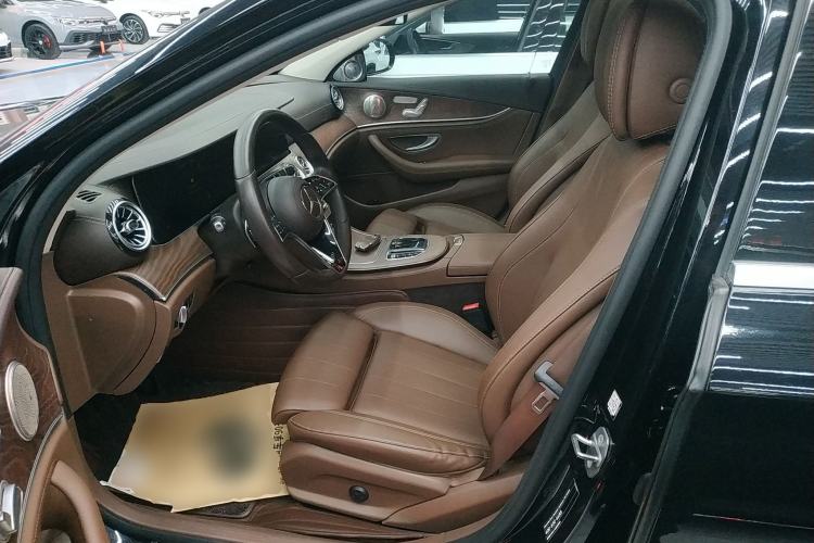 Used Mercedes-Benz E-Class 2022 Second Facelift E 300 L Fashion Edition
