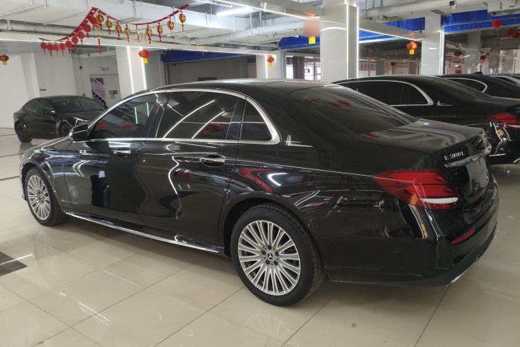 Used Mercedes-Benz E-Class 2019 Restyled E 300 L Sporty and Stylish Edition
