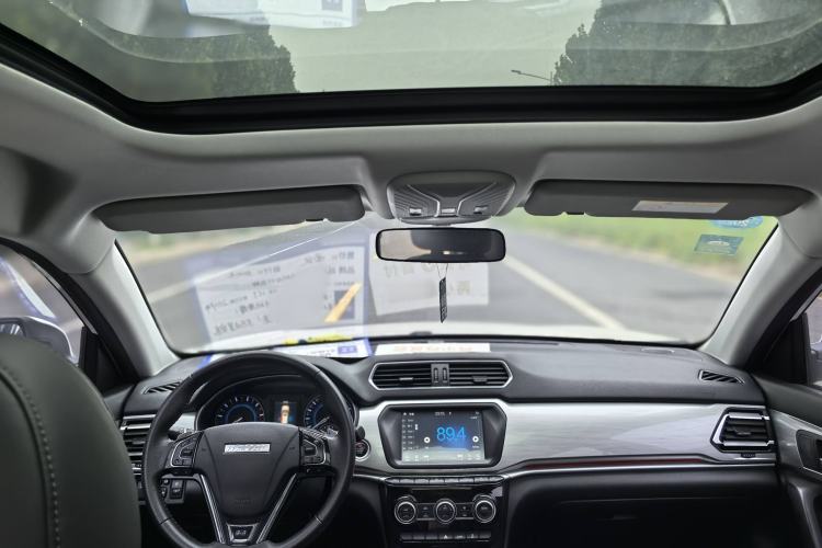 Used Haval H2 2018 Chuanxiang Edition Blue Badge 1.5T Dual-Clutch Two-Wheel Drive ZhiShang Model
