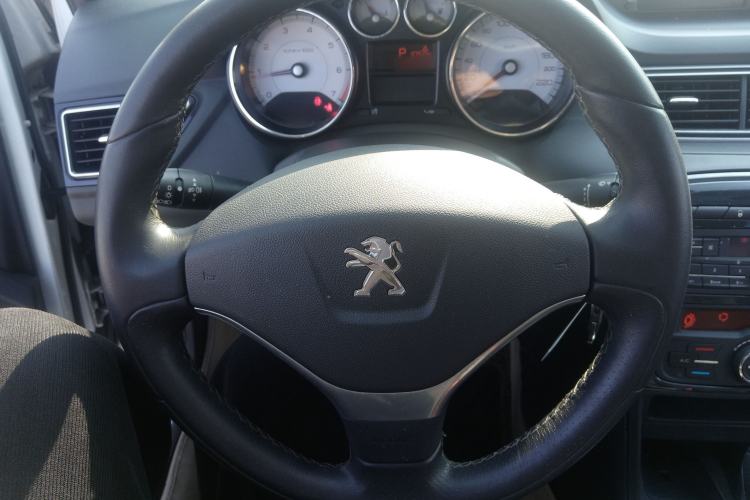 Used Peugeot 308 2014 Enjoy Edition Classic 1.6L Automatic Premium Model
