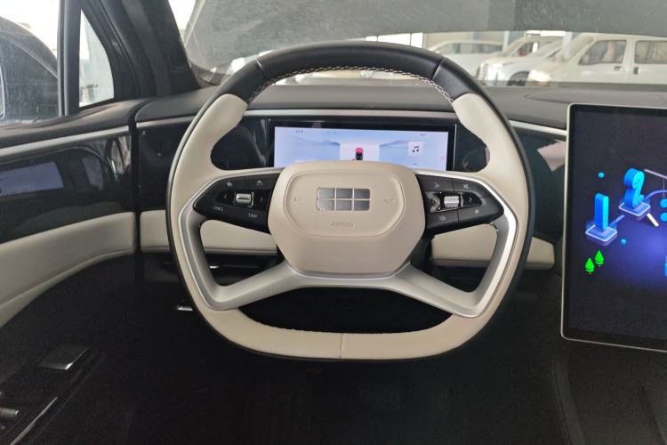 Used  L7 2024 1.5T 115 km PLUS Dragon Edition