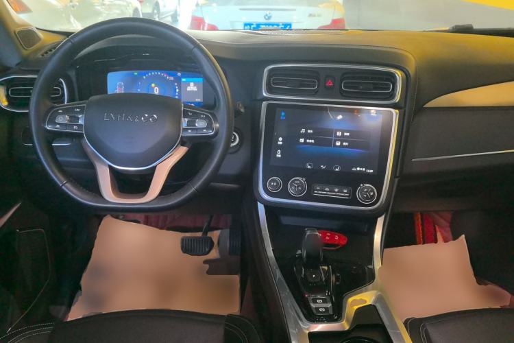 Used Lynk & Co 01 2017 2.0T Two-Wheel Drive Pro Edition
