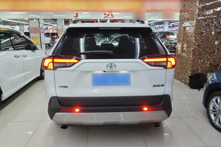 Used Toyota RAV4 2020 2.0L CVT Two-Wheel Drive Fashion PLUS Edition
