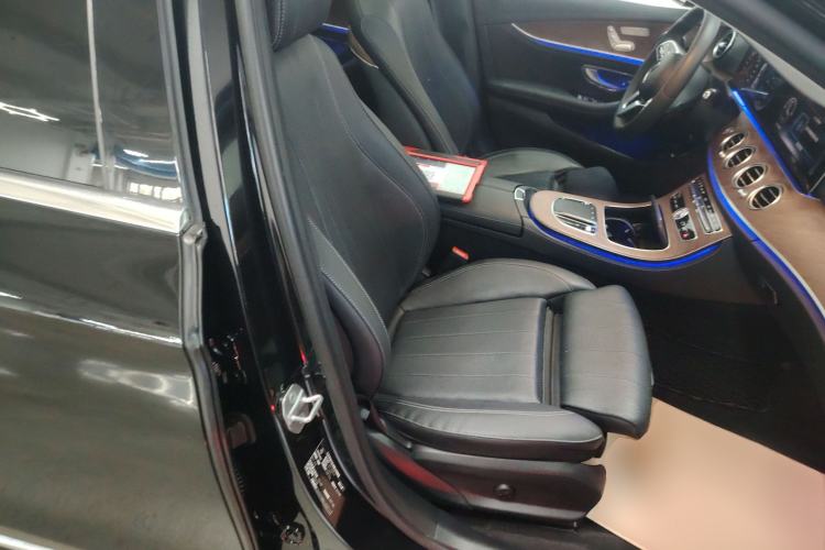 Used Mercedes-Benz E-Class 2019 E 260 L
