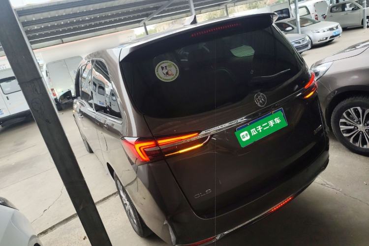 Used Buick GL8 2023 Facelifted Land Cruiser Executive Luxury Version