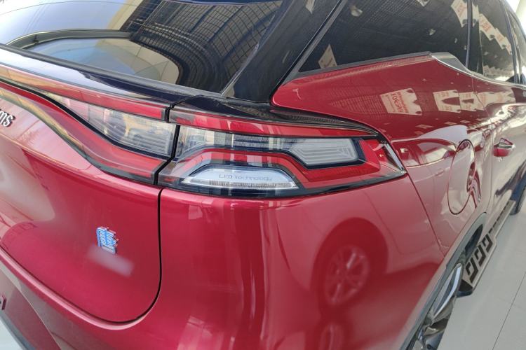 Used BYD Tang New Energy 2018 DM 2.0T All-Wheel Drive Smart Connect Genesis Edition 7 Seats China V Emission Standard
