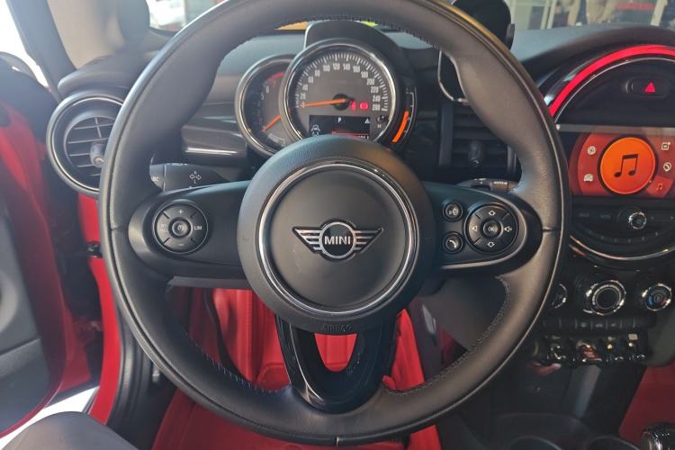 Used  MINI 2020 1.5T COOPER Classic Edition

