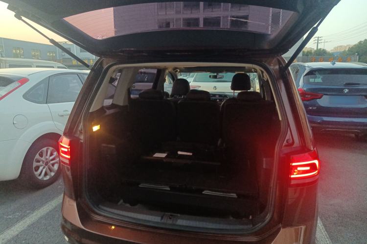 Used Volkswagen Touran 2018 Volkswagen Touran L 280TSI DSG Comfort Edition 7 Seats China V Emission Standard
