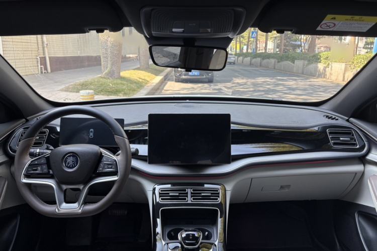 Used BYD Qin PLUS 2023 Champion Edition DM-i 120KM Excellence Model
