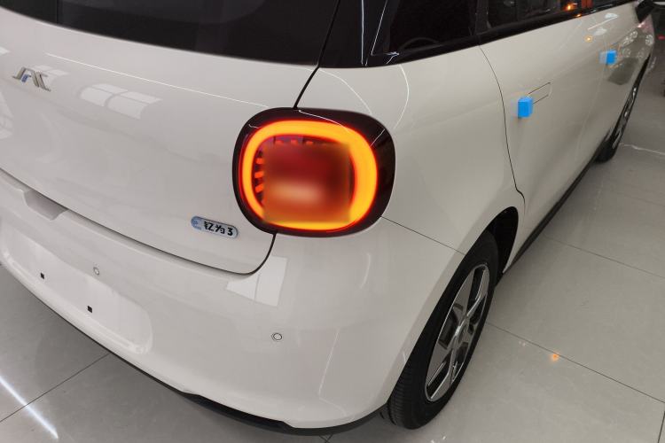 Used  3 2025 330km Freedom Edition