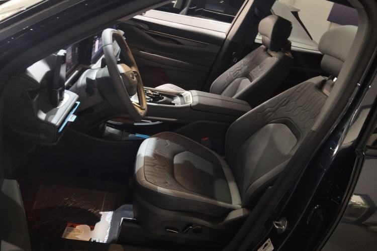 Used Ford Edge 2023 Ford Explorer L 2.0T EcoBoost Two-Wheel Drive 7-Seater Luxury Model
