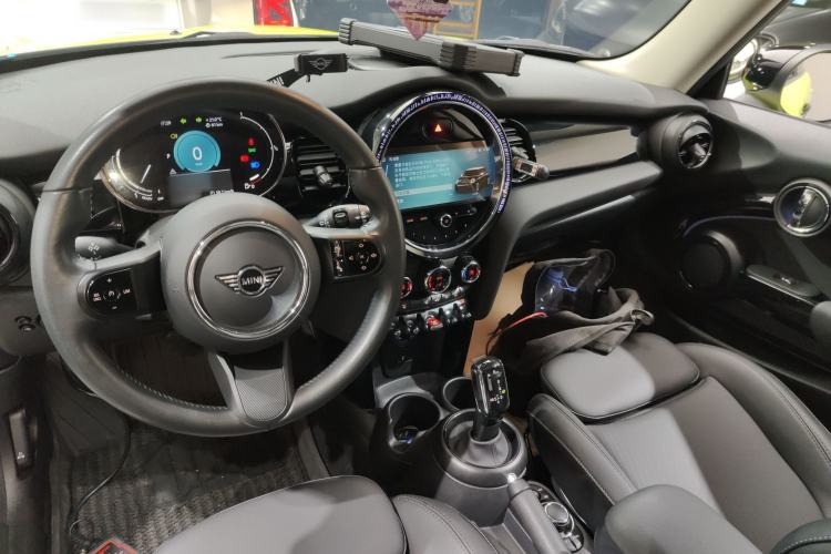 Used  MINI 2023 1.5T COOPER Artist
