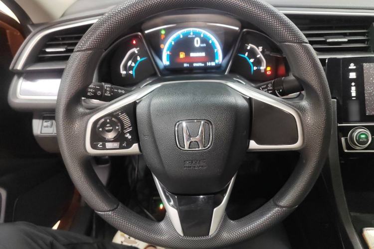 Used Honda Civic 2016 220TURBO CVT Luxury Edition
