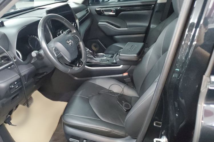 Used Toyota Highlander 2023 2.5L Smart Electric Hybrid Dual-Engine Four-Wheel Drive Prestige Version – 7 Seats
