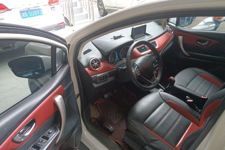 Used Haval H1 2015 1.5L AMT Luxury Model