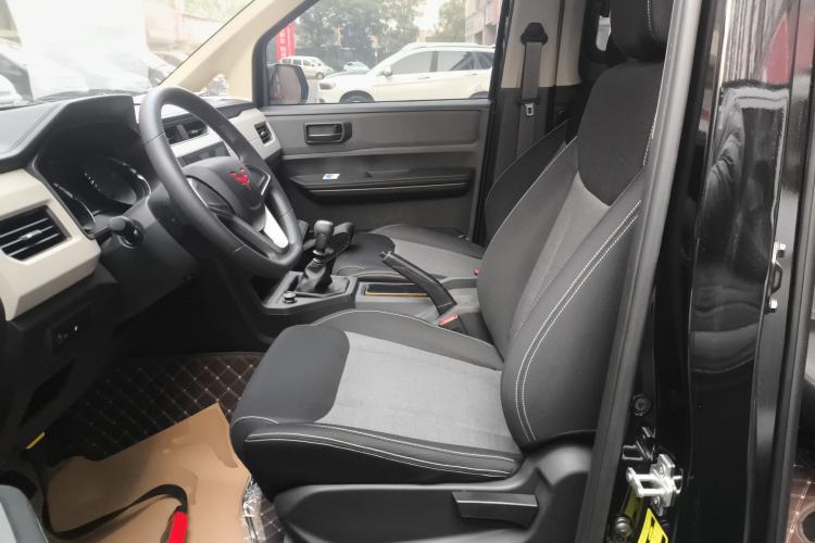 Used Wuling Zhengcheng 2021 1.5T Manual Comfort Version
