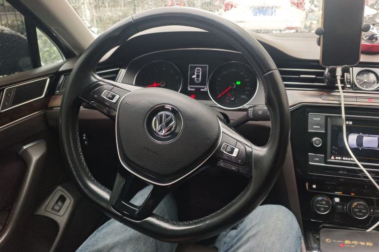 Used Volkswagen Magotan 2018 Facelift 330TSI DSG Luxury Model
