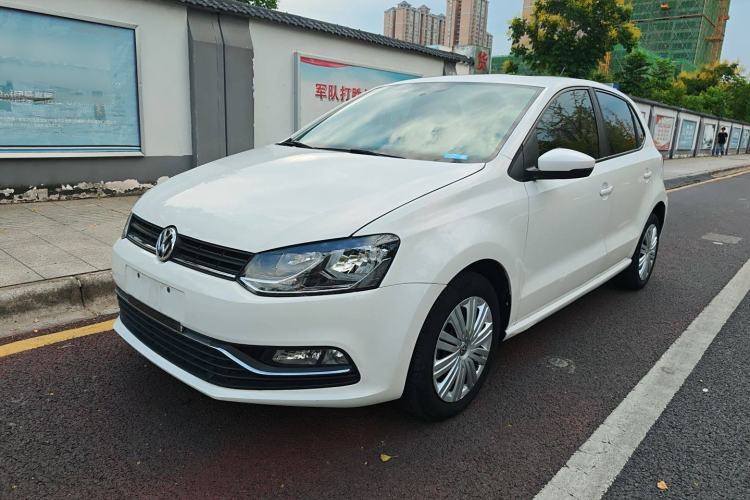 Used Volkswagen Polo 2016 1.6L Automatic Comfort Model
