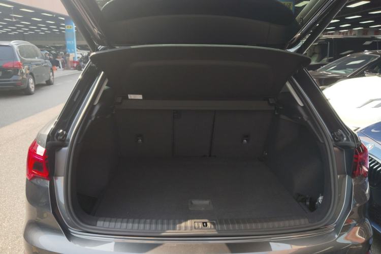 Used Audi Q3 2022 40 TFSI Fashion Dynamic Model