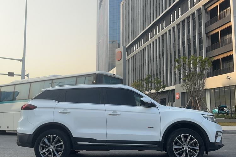 Used Geely Auto Emgrand X7 Sport 2018 1.8TD Automatic Two-Wheel Drive Smart 4G Connected Version