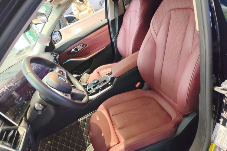 Used BMW i3 2024 eDrive 35 L
