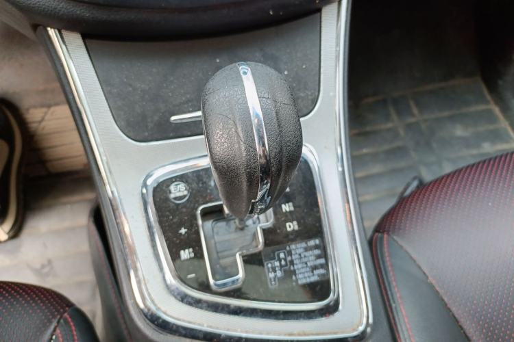 Used Baojun 560 2016 1.8L iAMT Luxury Model
