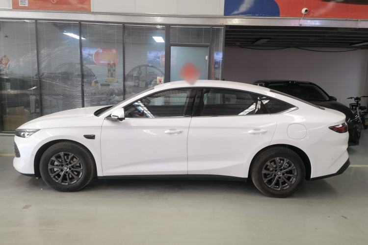 Used BYD Qin L 2025 DM-i Smart Drive 80KM Leading Model