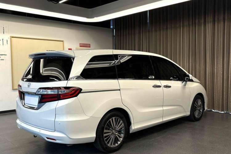 Used Honda Odyssey 2018 2.4L Luxury Edition
