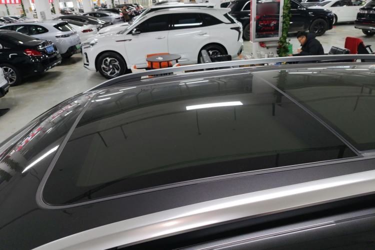 Used Volkswagen Tharu 2022 280TSI Two-Wheel-Drive Luxury Edition