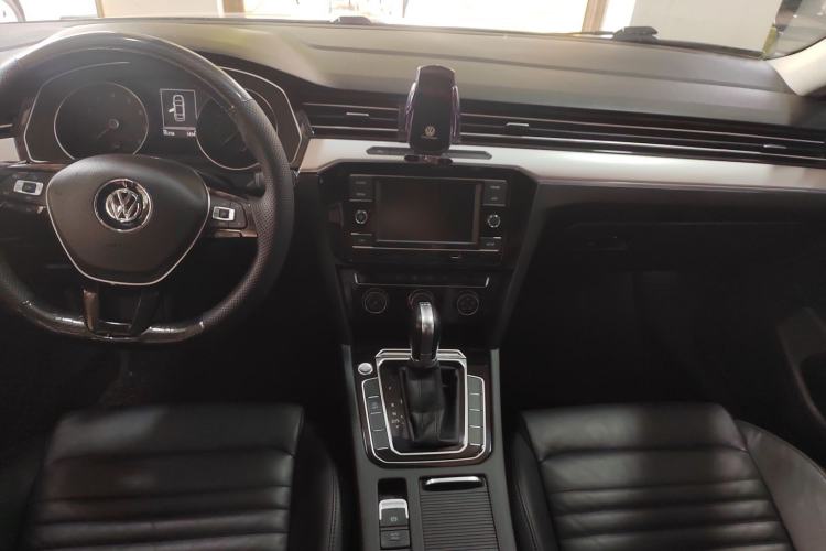 Used Volkswagen Magotan 2019 280TSI DSG Leading Model China V Standard
